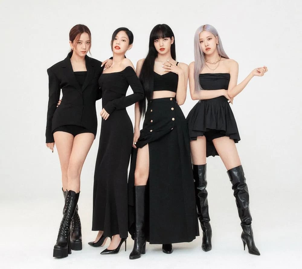 BLACKPINK's profile picture