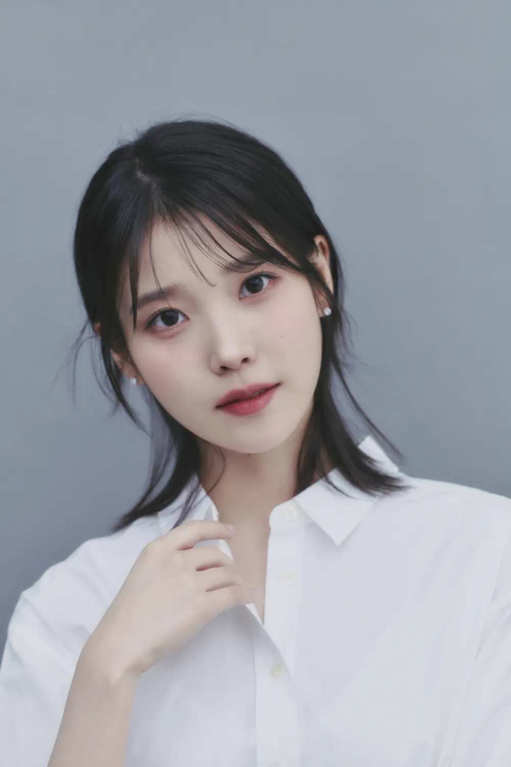 IU (Lee Ji-eun)